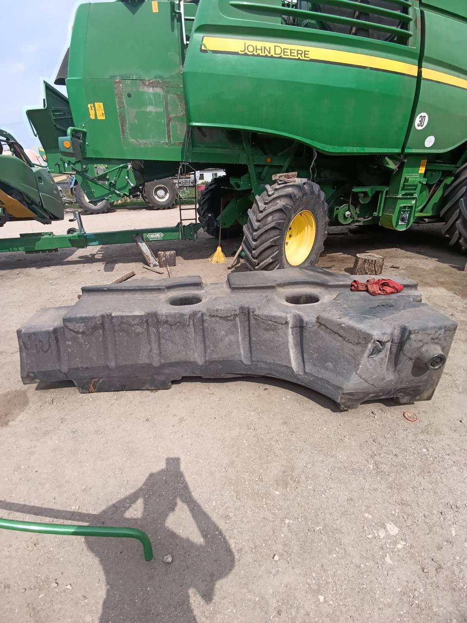 Foto 7 der Reparatur — Kraftstofftank-Reparatur John Deere T660