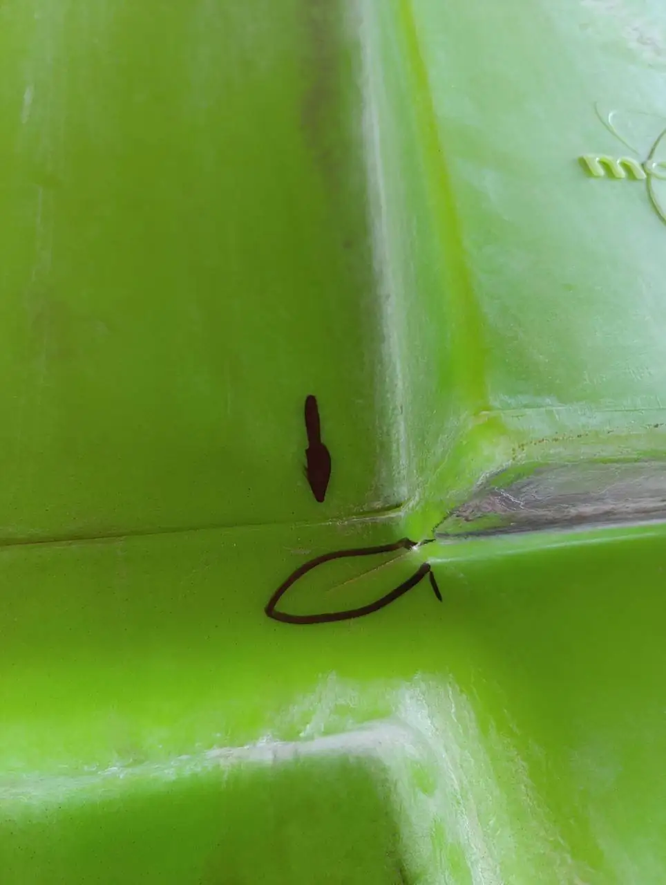 Foto 4 der Reparatur — Spritzentank-Reparatur an der Anbauspritze — Riss
