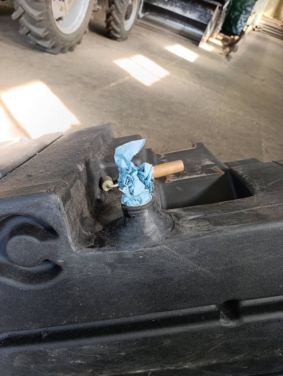 Foto 10 der Reparatur — Kraftstofftank-Reparatur New Holland (2)
