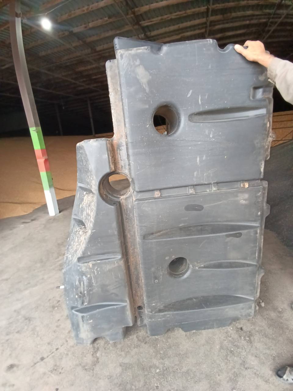 Foto 11 der Reparatur — Kraftstofftank-Reparatur Claas Lexion 760 — Riss an der typischen Stelle