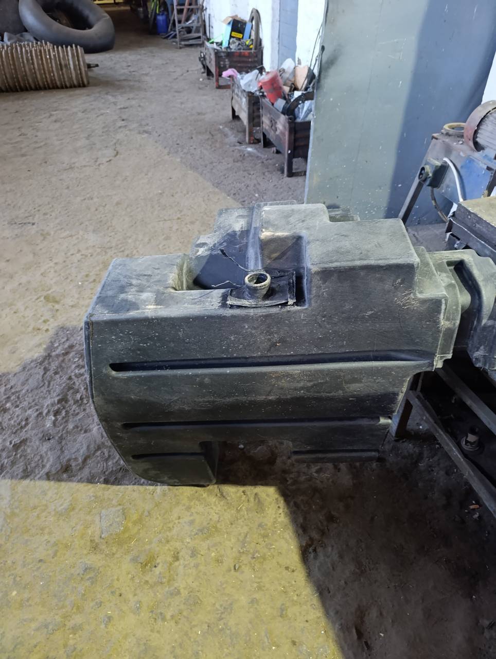Foto 2 der Reparatur — Kraftstofftank-Reparatur Case Puma 210