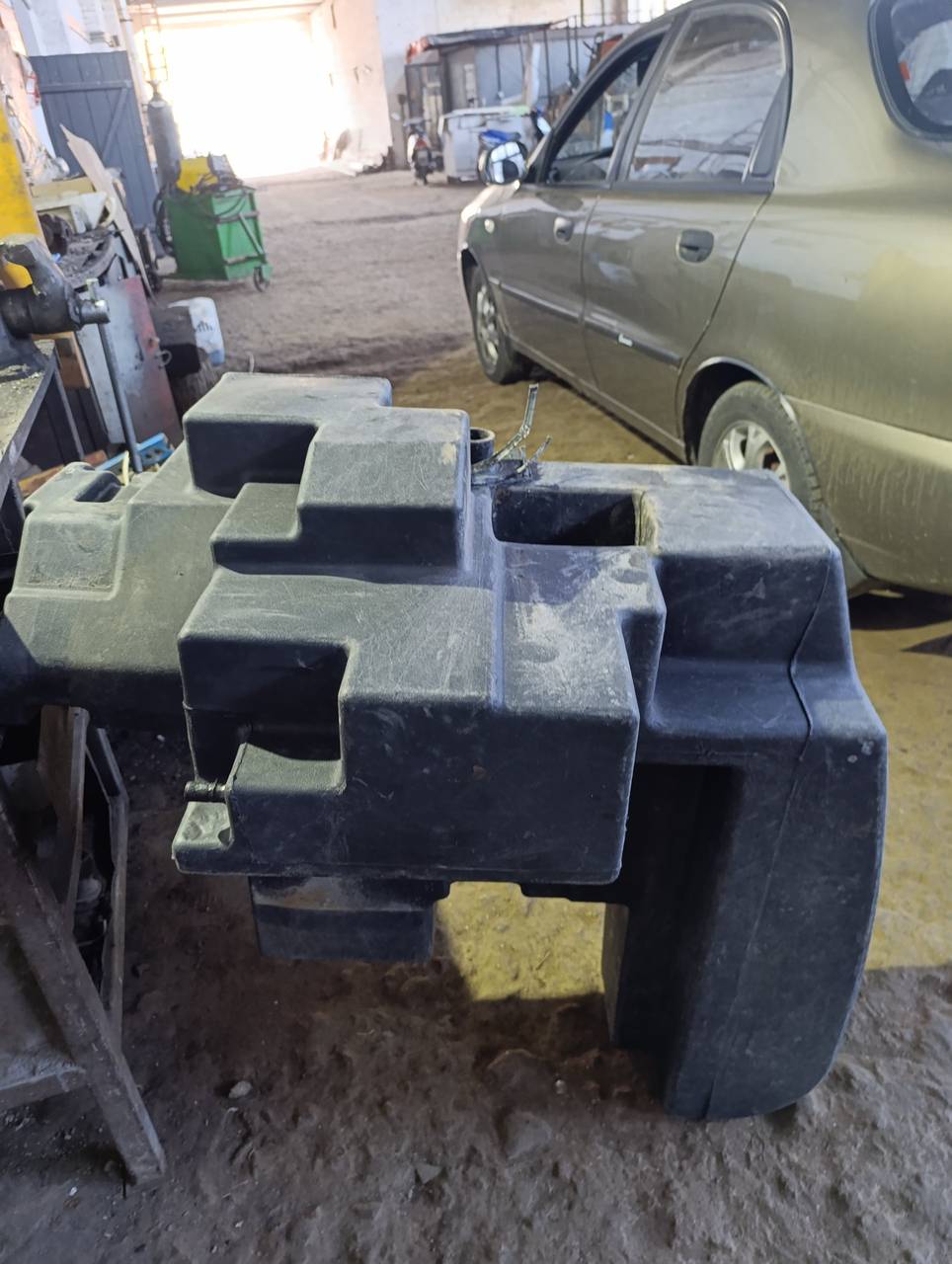 Foto 5 der Reparatur — Kraftstofftank-Reparatur Case Puma 210