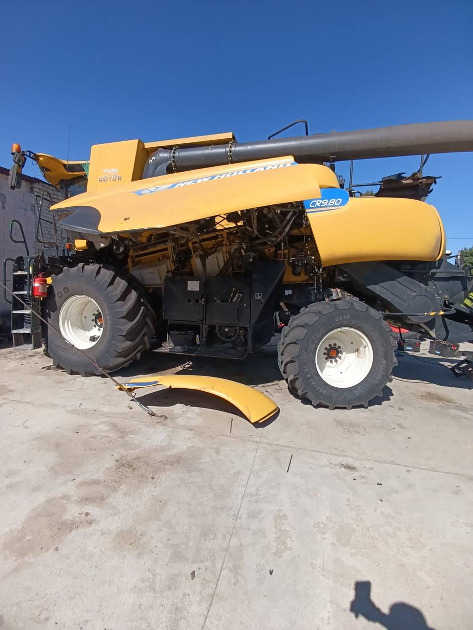 Foto 16 der Reparatur — Kraftstofftank-Reparatur New Holland CR 9.80