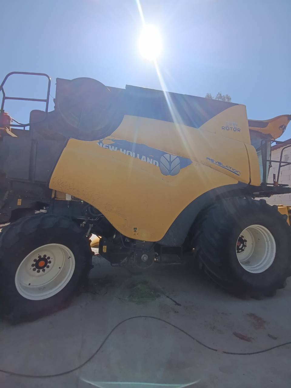 Foto 12 der Reparatur — Kraftstofftank-Reparatur New Holland CR 9.80
