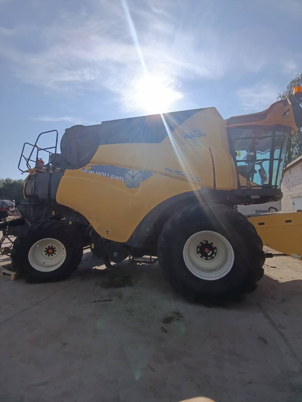 Foto 1 der Reparatur — Kraftstofftank-Reparatur New Holland CR 9.80