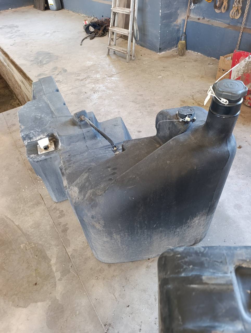Foto 8 der Reparatur — Kraftstofftank-Reparatur New Holland — August 2026