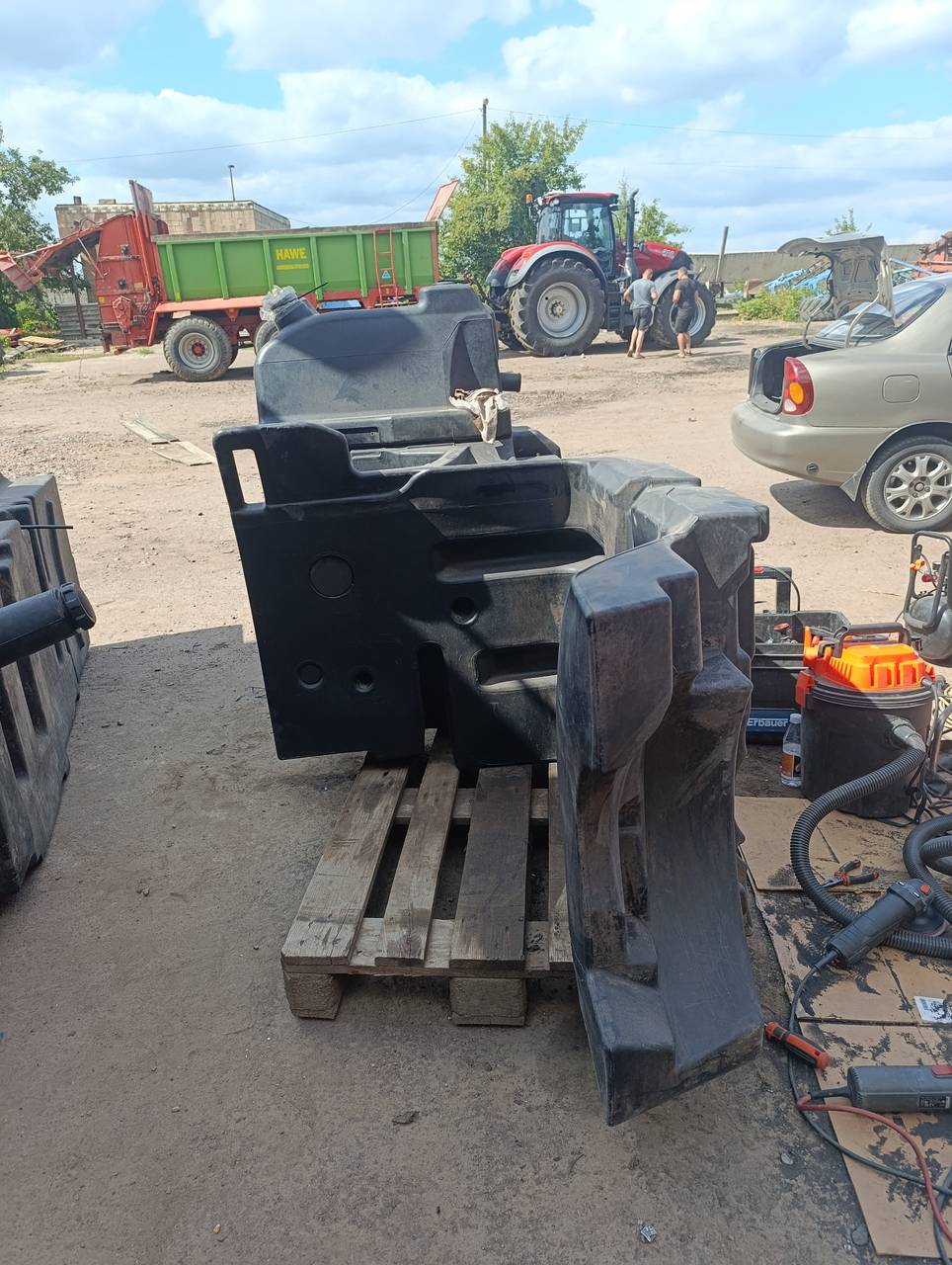 Foto 4 der Reparatur — Kraftstofftank-Reparatur Fendt 942