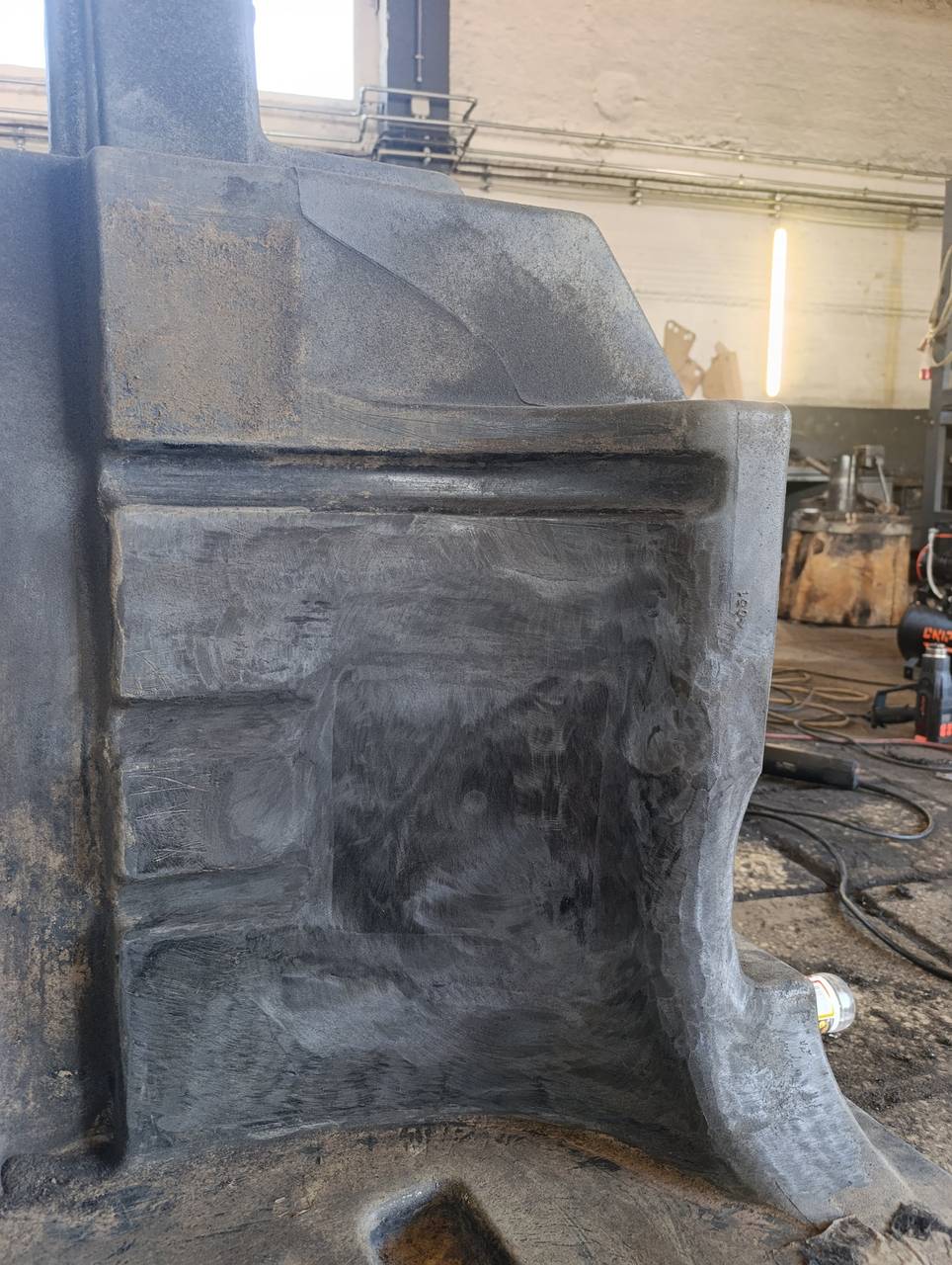 Foto 8 der Reparatur — Kraftstofftank-Reparatur Case 340 — Tank durchgebrannt