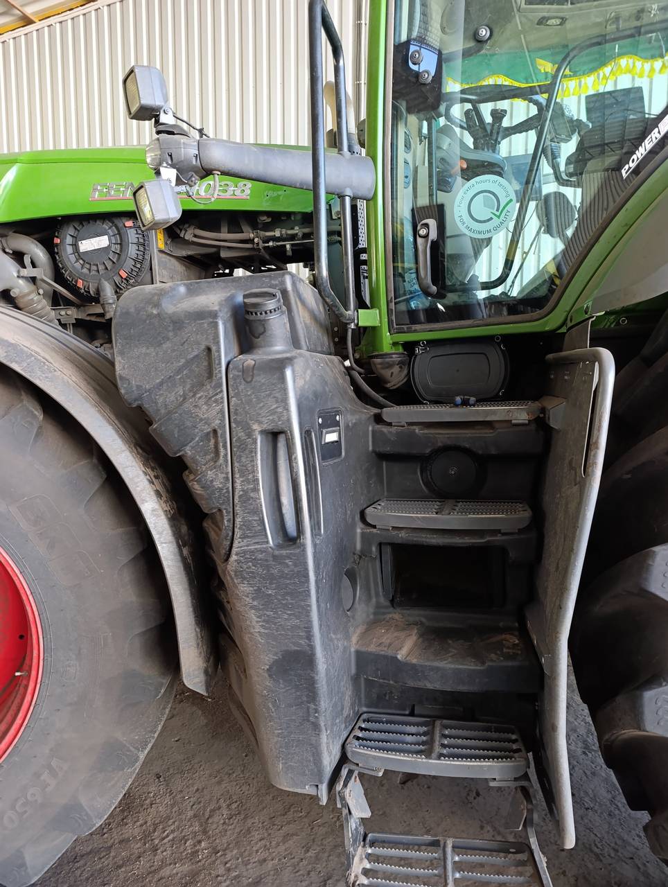 Foto 4 der Reparatur — Kraftstofftank-Reparatur Fendt 4038