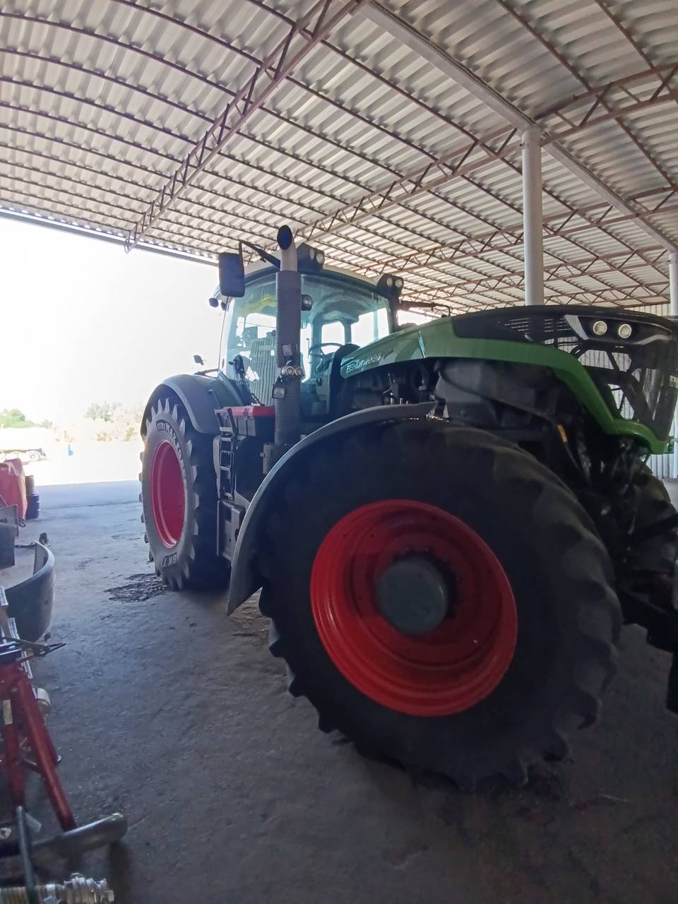 Foto 8 der Reparatur — Kraftstofftank-Reparatur Fendt 4038