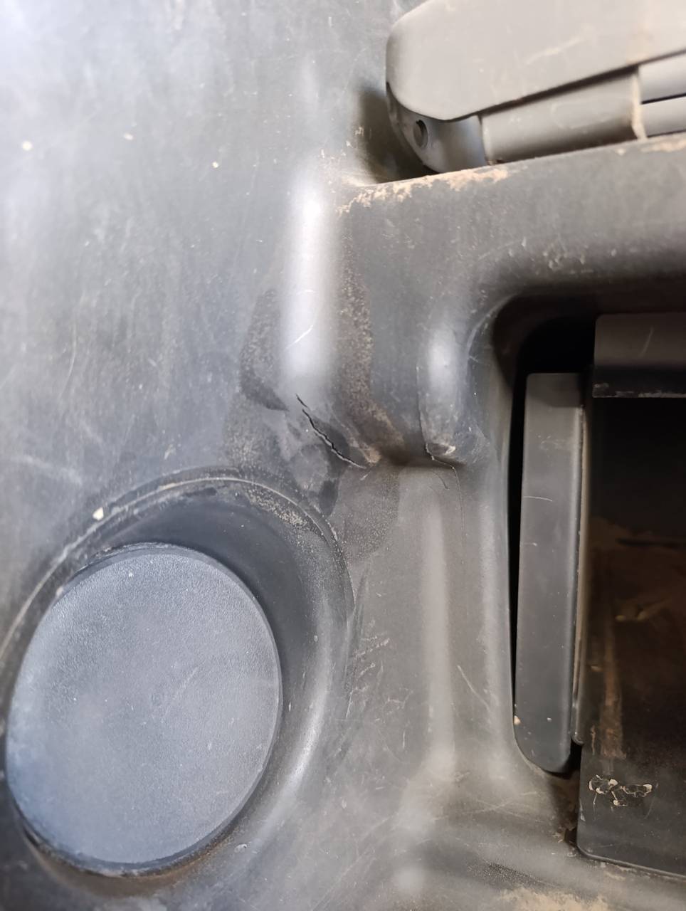 Foto 5 der Reparatur — Kraftstofftank-Reparatur Fendt 4038