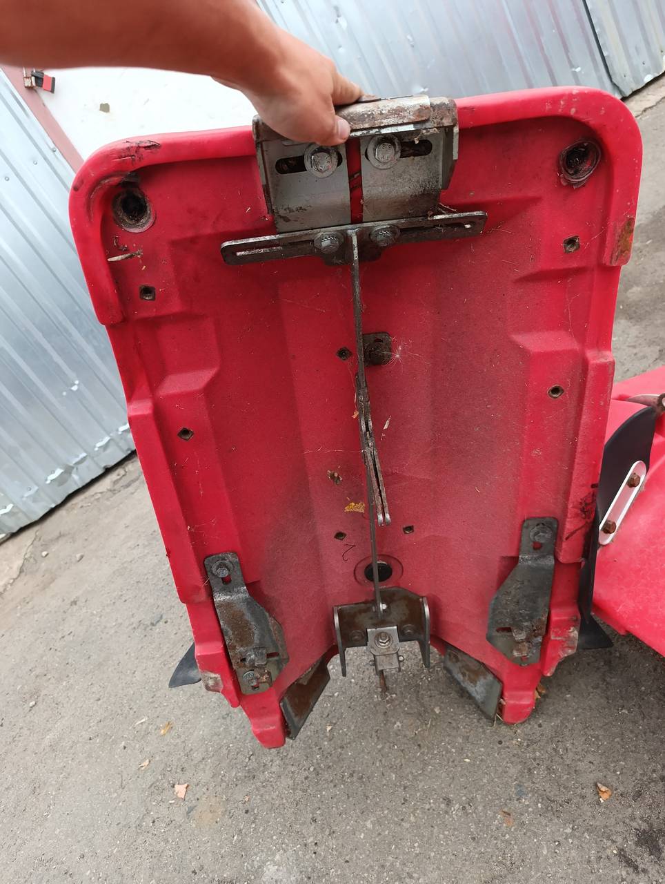 Foto 11 der Reparatur — Halmteiler-Reparatur am Schneidwerk — September 2026