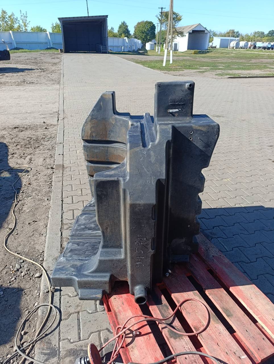 Foto 15 der Reparatur — Kraftstofftank-Reparatur New Holland T8.390 — September 2026