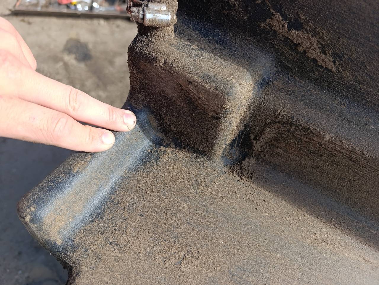 Foto 7 der Reparatur — Kraftstofftank-Reparatur New Holland T8.390 — September 2026