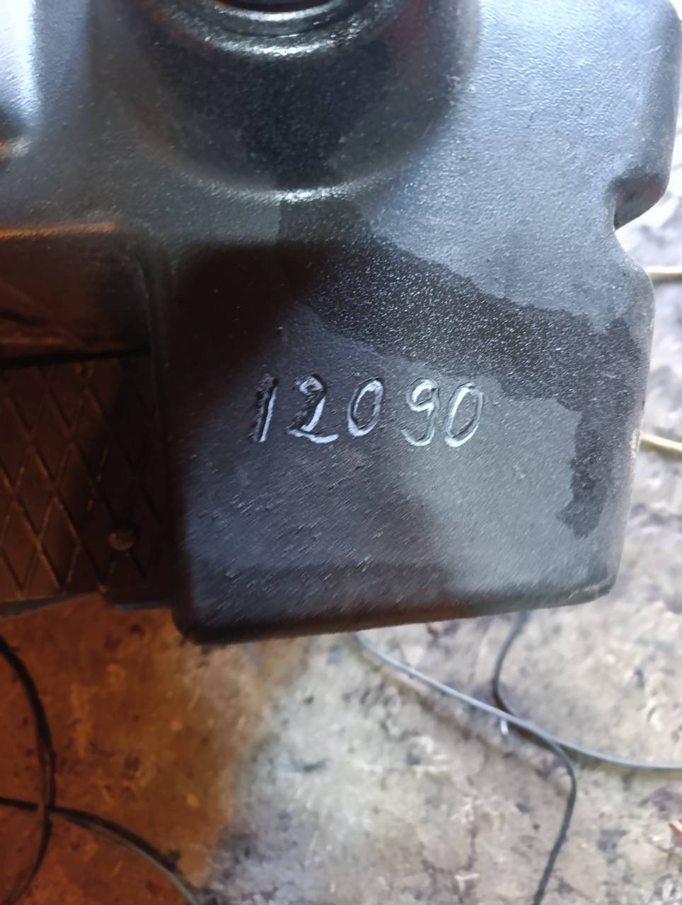 Foto 10 der Reparatur — Kraftstofftank-Reparatur an der Baumaschine