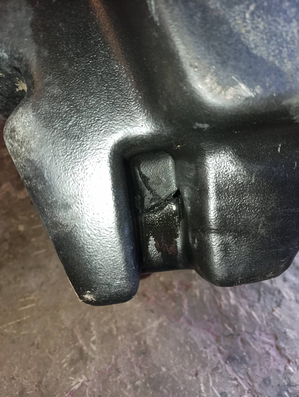 Foto 7 der Reparatur — Kraftstofftank-Reparatur an der Baumaschine