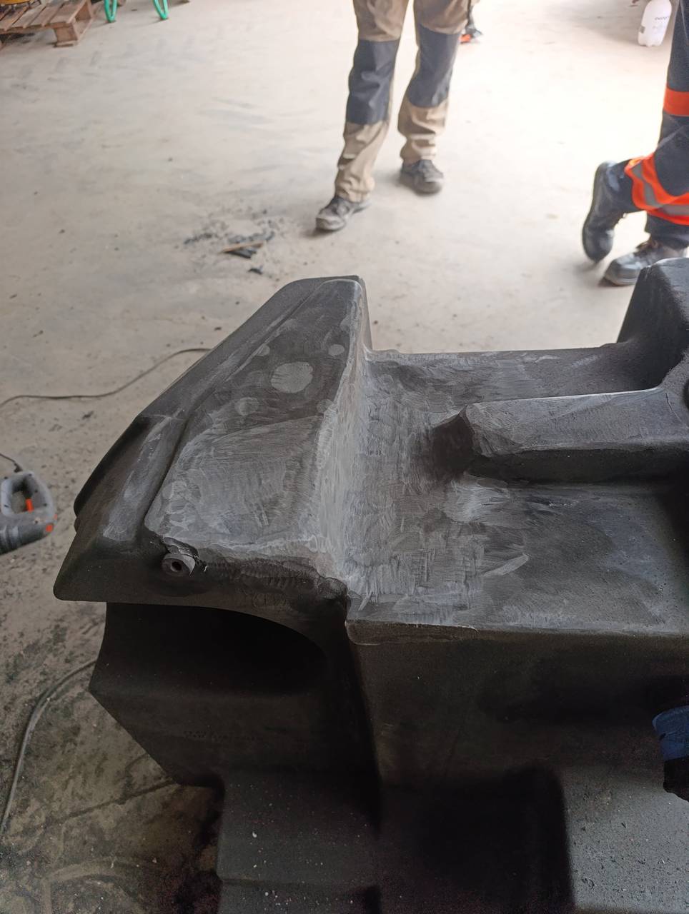Foto 15 der Reparatur — Kraftstofftank-Reparatur Fendt 930