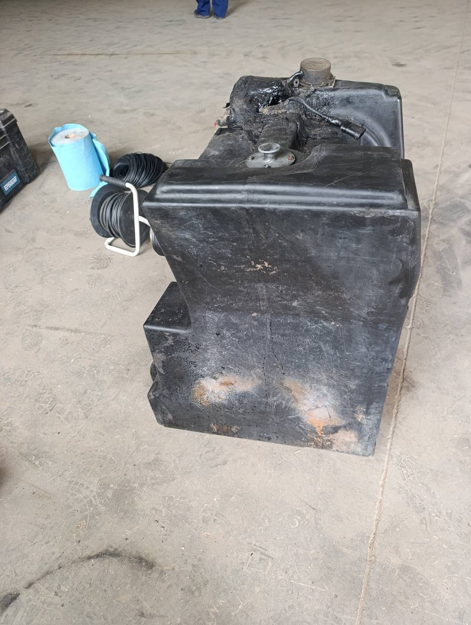 Foto 8 der Reparatur — Kraftstofftank-Reparatur Fendt 930