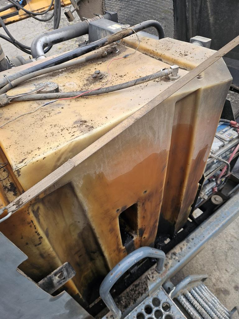 Foto 5 der Reparatur — Kraftstofftank-Reparatur Hardi CC20