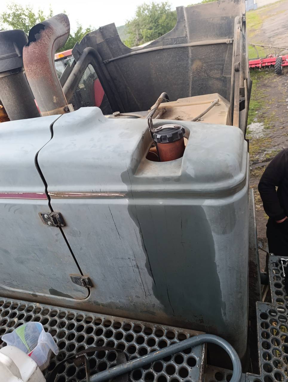 Foto 11 der Reparatur — Kraftstofftank-Reparatur Hardi CC20