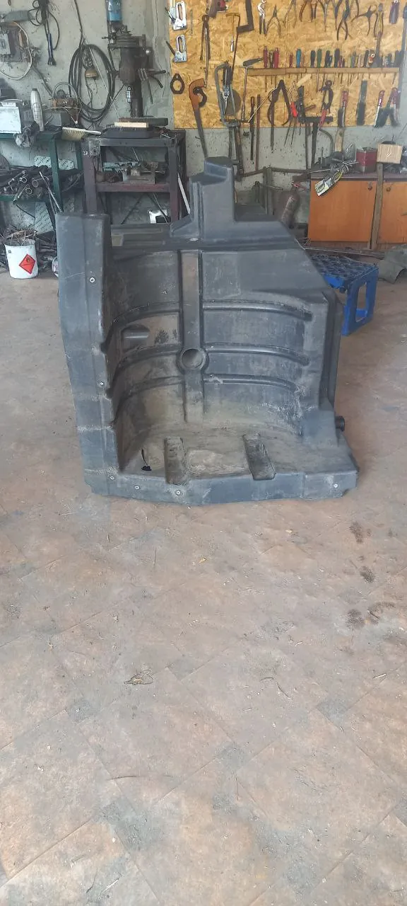 Foto 2 der Reparatur — Kraftstofftank-Reparatur Case 340 — Juli 2023