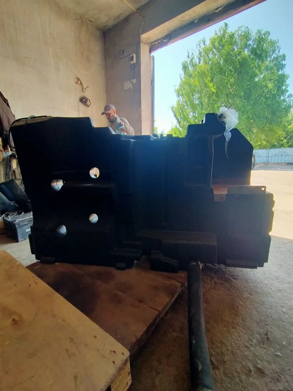 Foto 6 der Reparatur — Kraftstofftank-Reparatur New Holland T8.390