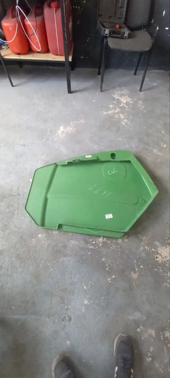 Foto 10 der Reparatur — Halmteiler-Reparatur John Deere