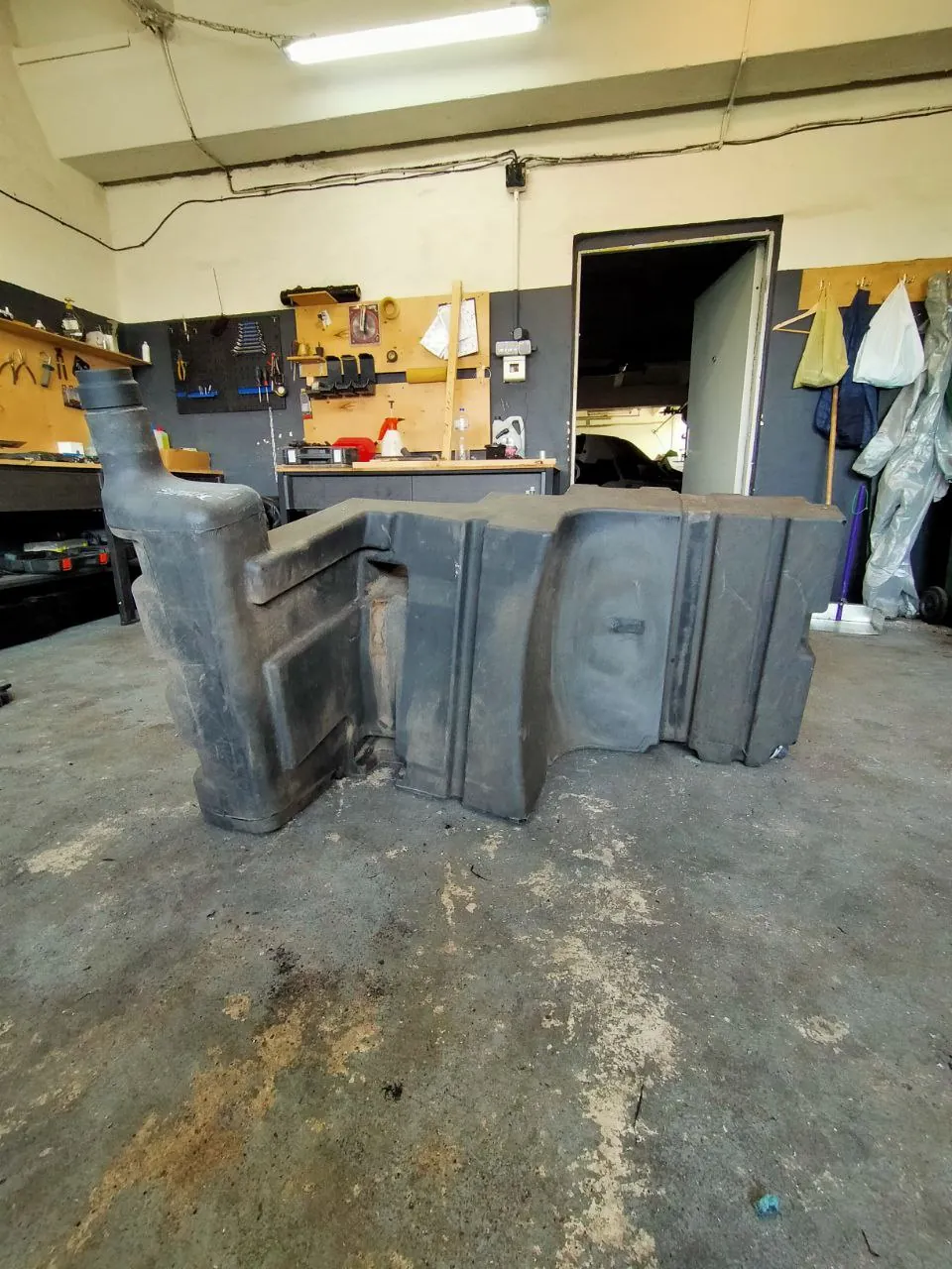 Foto 7 der Reparatur — Kraftstofftank-Reparatur Case 210