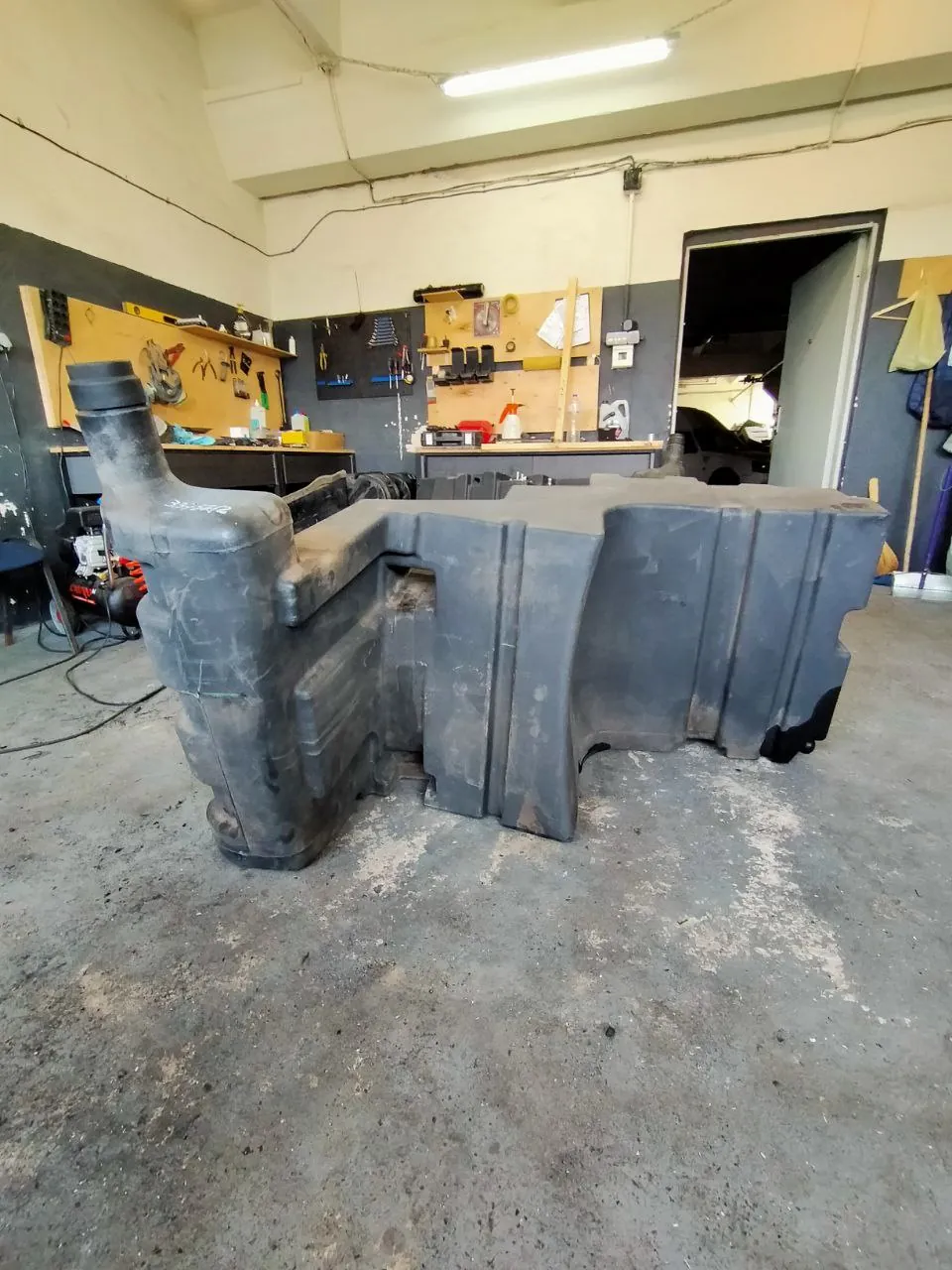 Foto 11 der Reparatur — Kraftstofftank-Reparatur Case 210