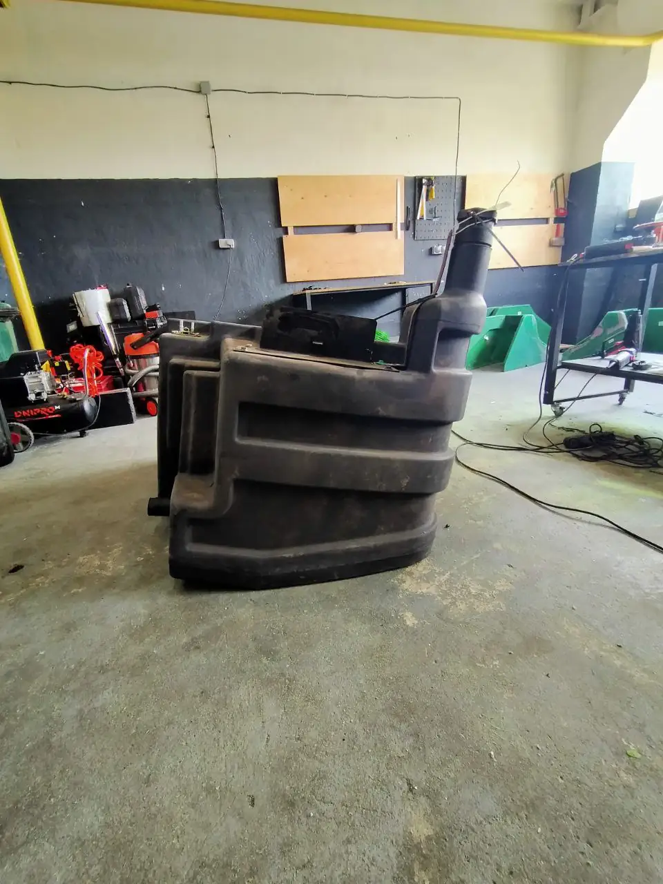Foto 36 der Reparatur — Kraftstofftank-Reparatur New Holland T7060