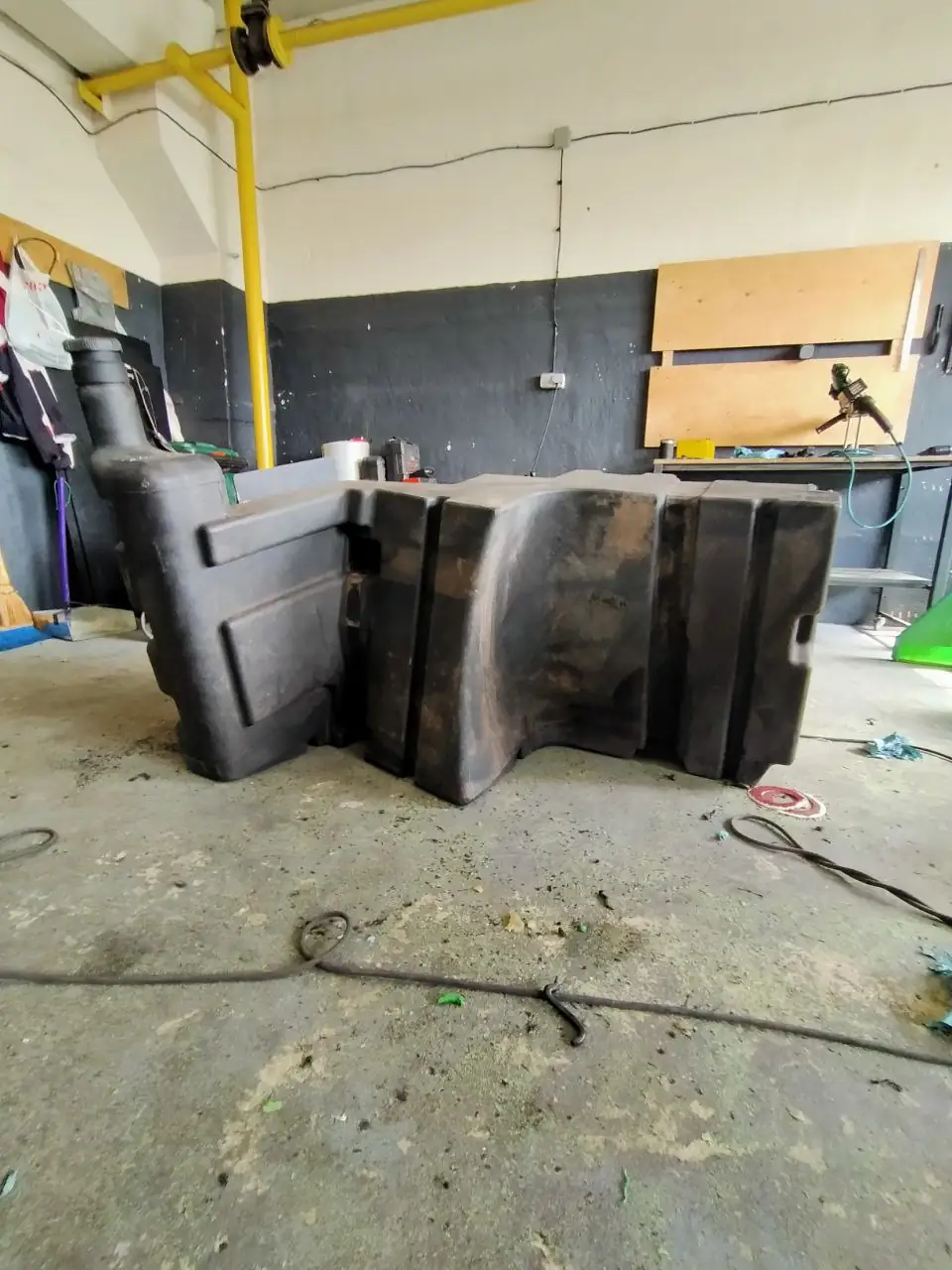 Foto 17 der Reparatur — Kraftstofftank-Reparatur New Holland T7060