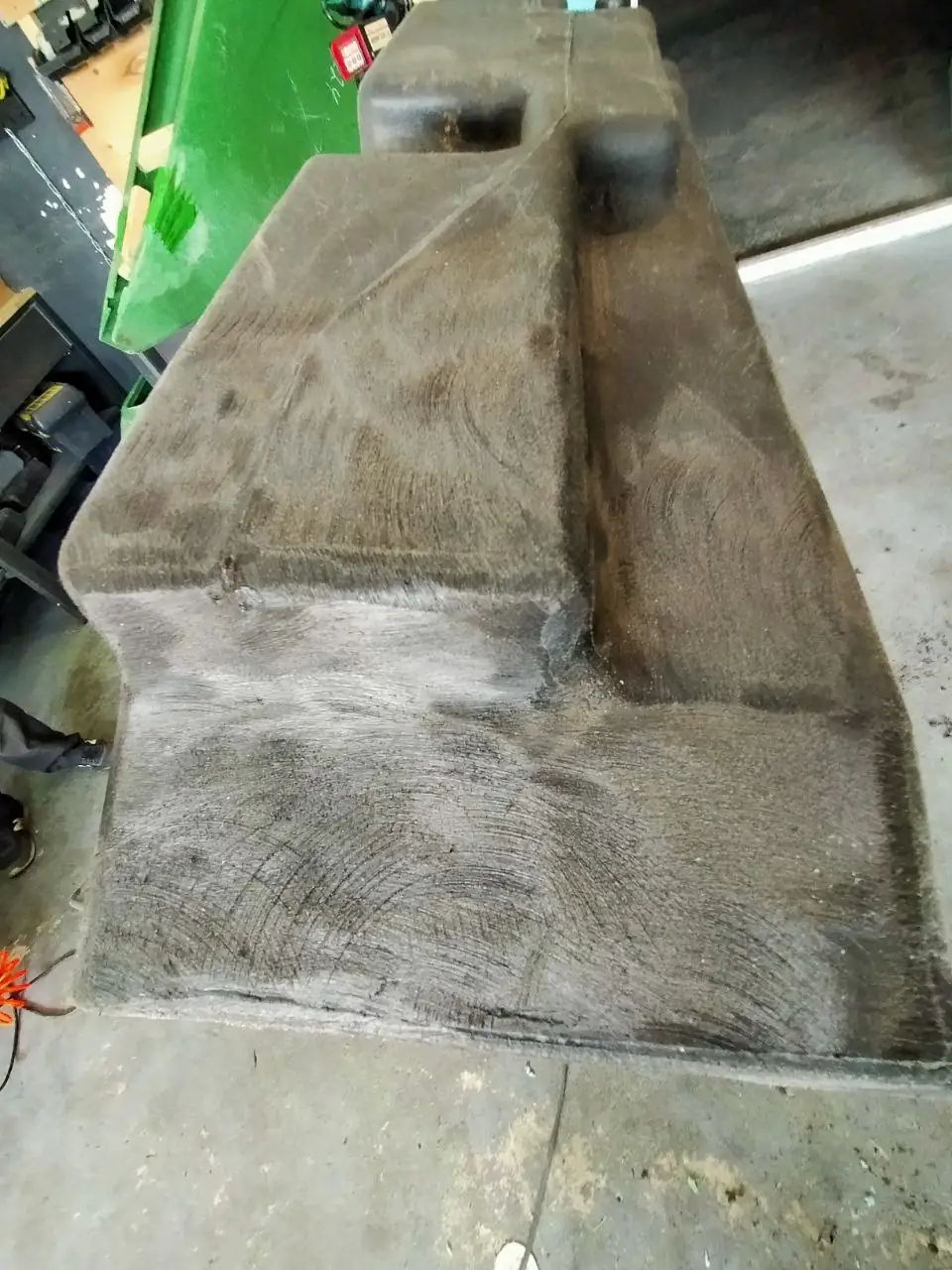 Foto 13 der Reparatur — Kraftstofftank-Reparatur New Holland T7060