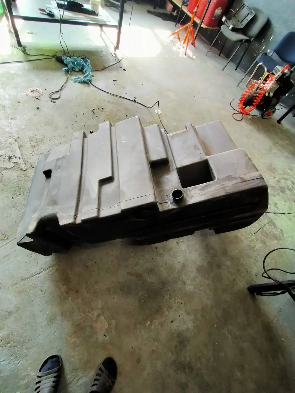 Foto 12 der Reparatur — Kraftstofftank-Reparatur New Holland T7060