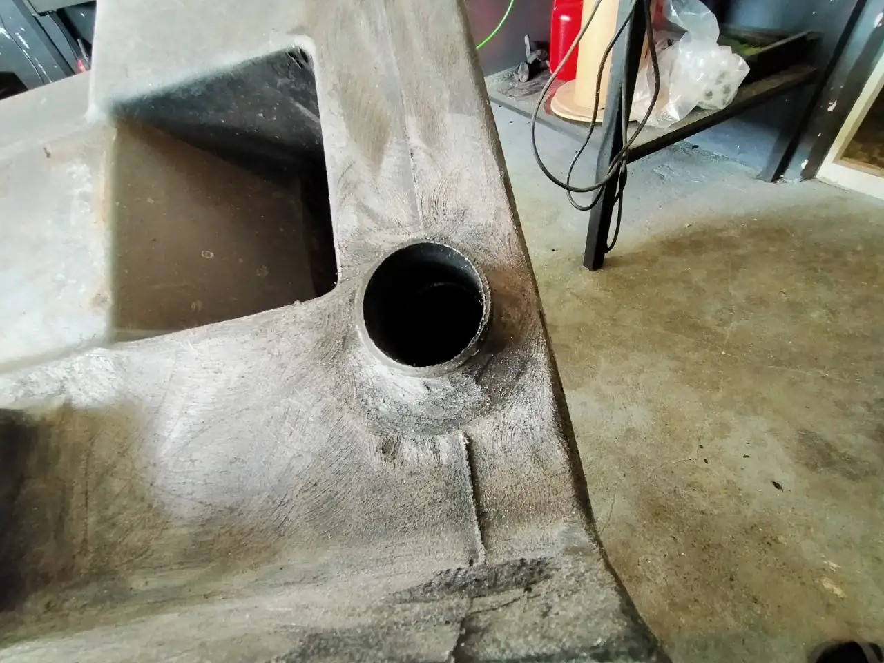 Foto 11 der Reparatur — Kraftstofftank-Reparatur New Holland T7060