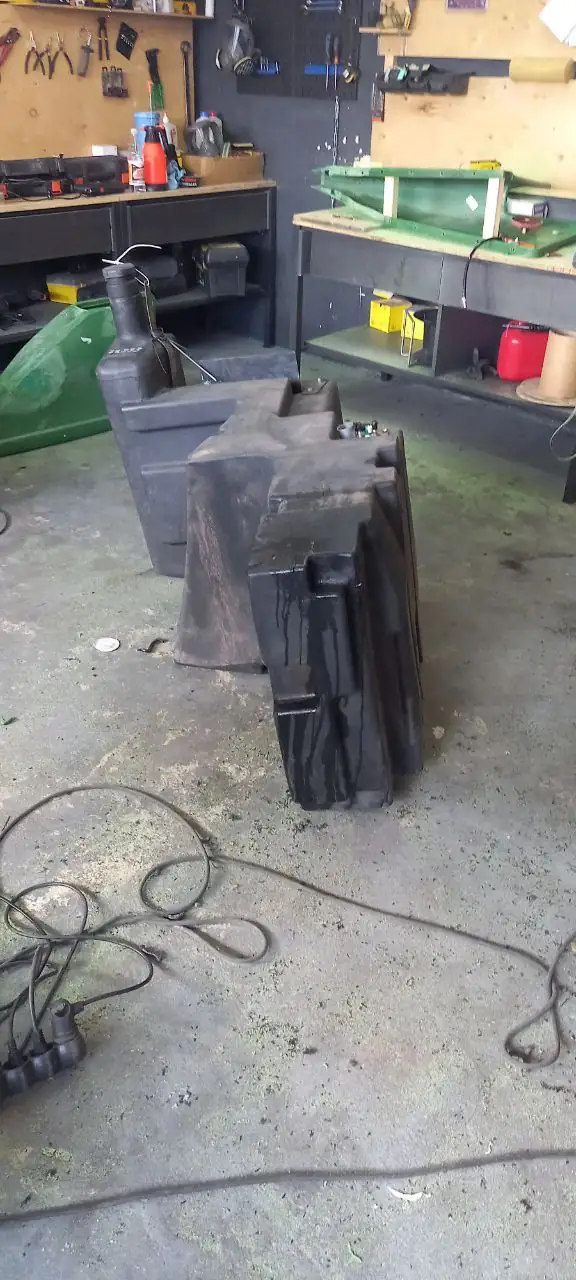 Foto 3 der Reparatur — Kraftstofftank-Reparatur New Holland T7060