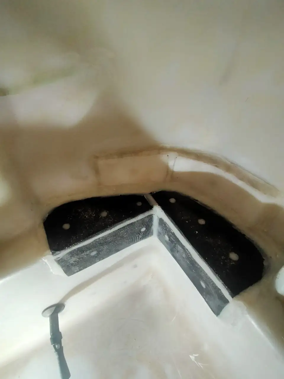 Foto 28 der Reparatur — Spritzentank-Reparatur