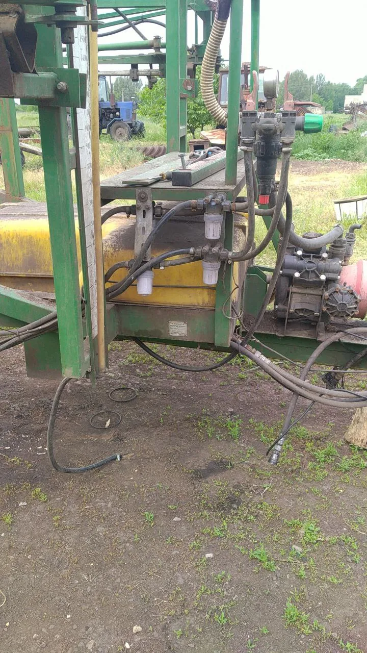 Foto 13 der Reparatur — Spritzentank-Reparatur an der Anbauspritze — Mai 2023