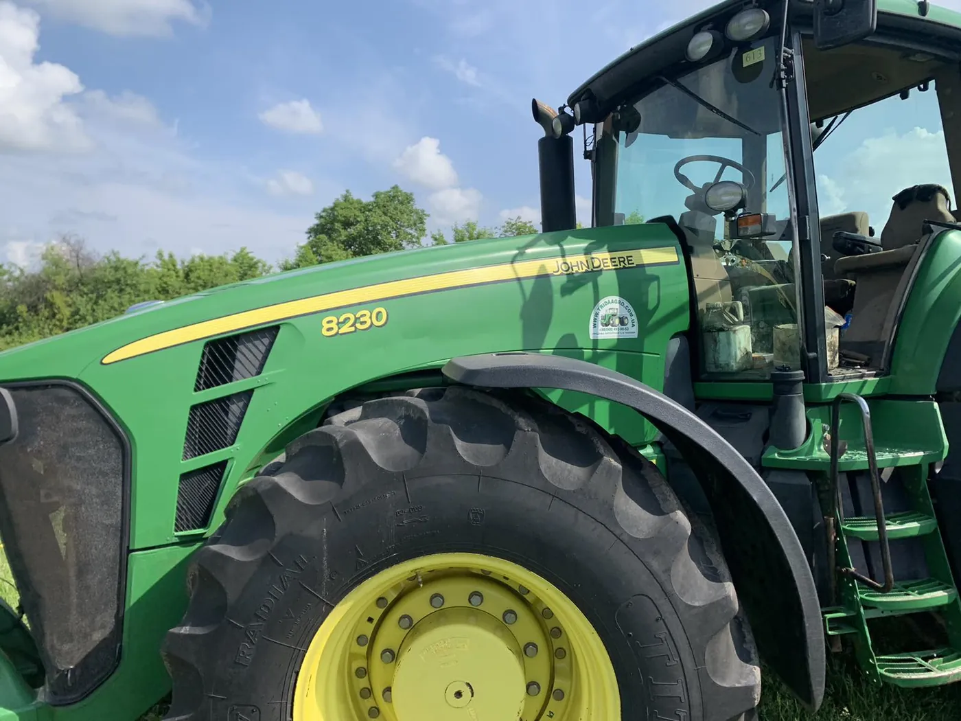Foto 1 der Reparatur — Kraftstofftank-Reparatur John Deere 8230
