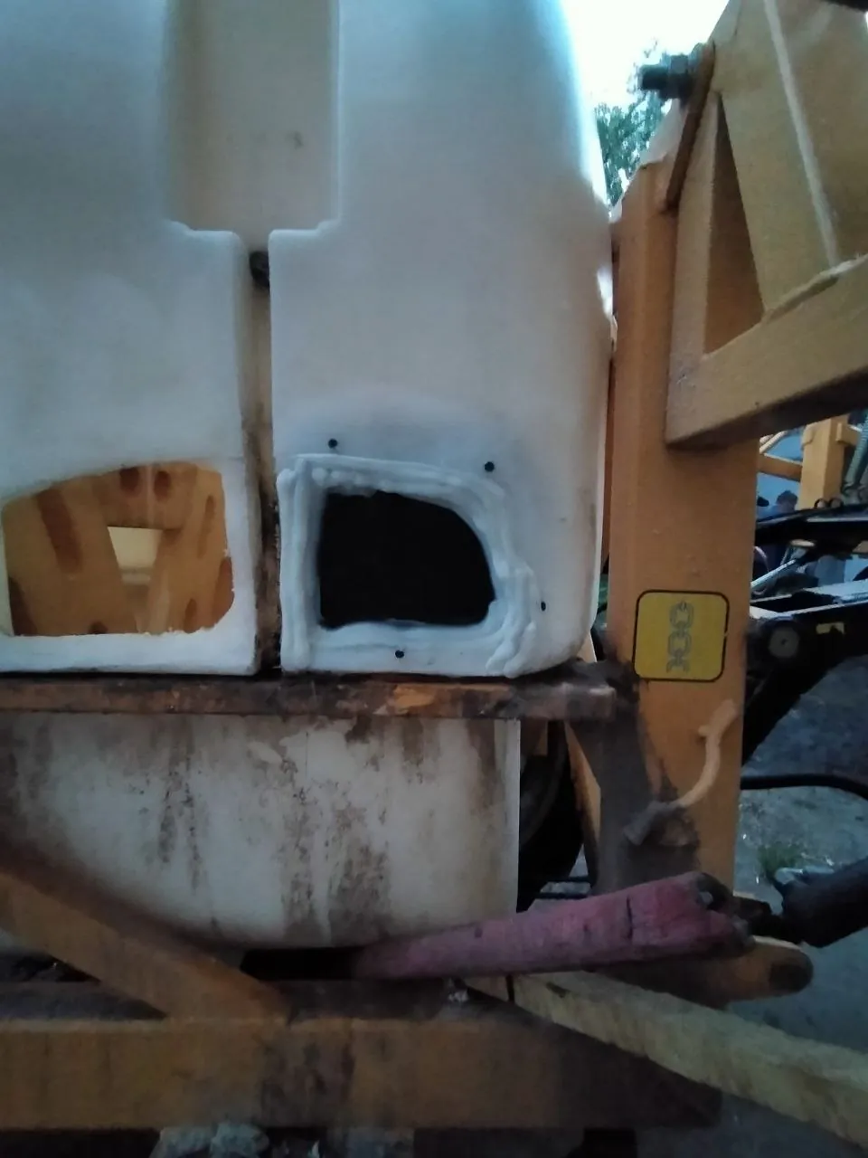 Foto 17 der Reparatur — Spritzentank-Reparatur — Mai 2023