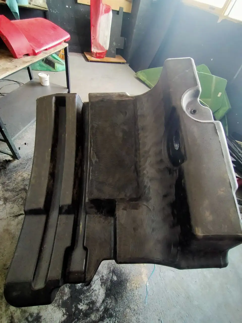 Foto 10 der Reparatur — Kraftstofftank-Reparatur Claas Axion 940