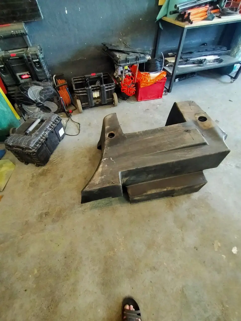 Foto 21 der Reparatur — Kraftstofftank-Reparatur JCB 531-70