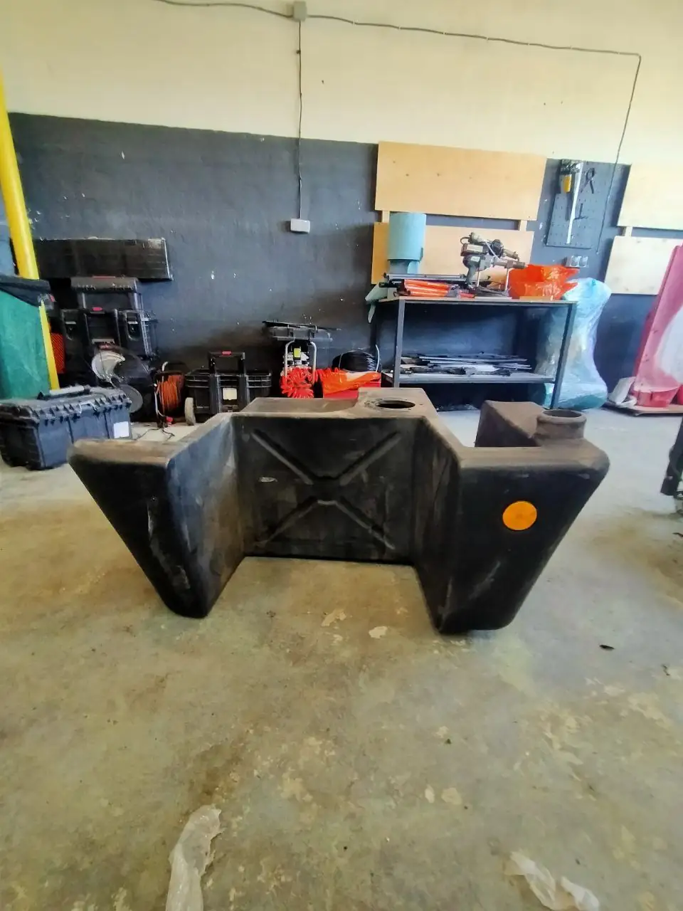 Foto 15 der Reparatur — Kraftstofftank-Reparatur JCB 531-70