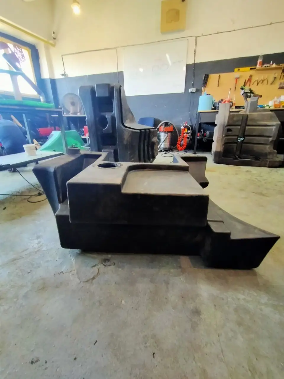 Foto 13 der Reparatur — Kraftstofftank-Reparatur JCB 531-70