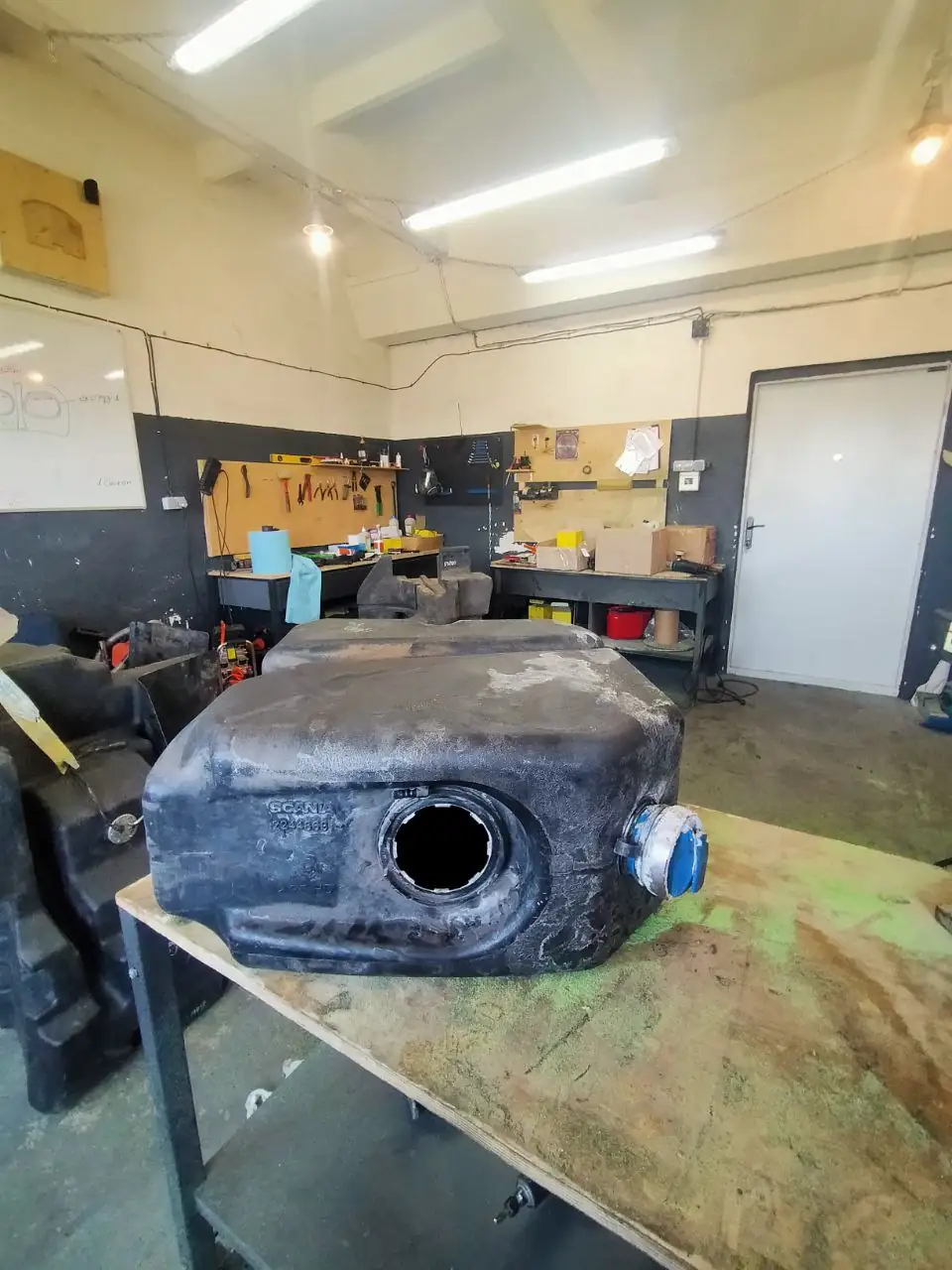 Foto 16 der Reparatur — Kraftstofftank-Reparatur Scania