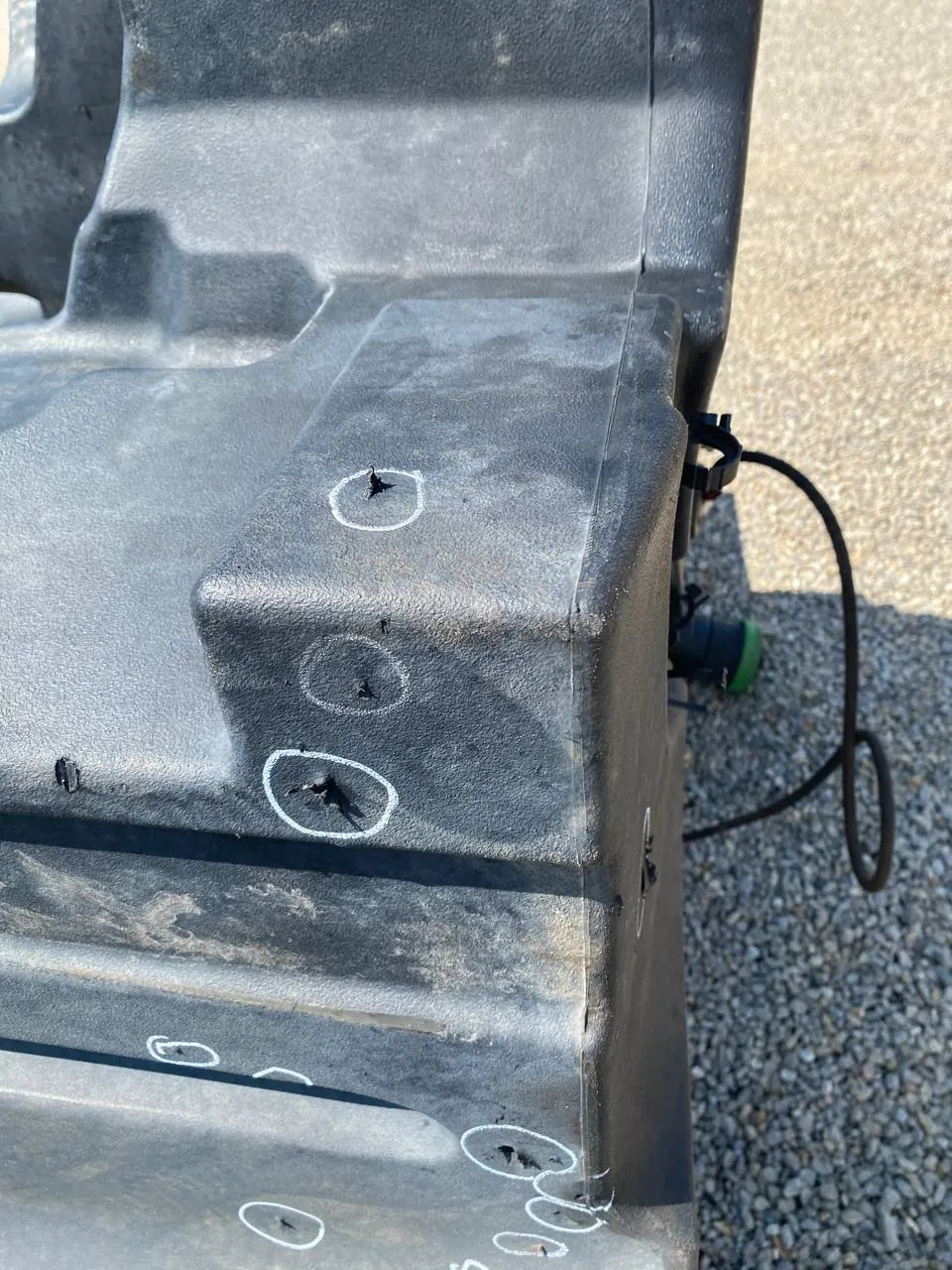 Foto 5 der Reparatur — Kraftstofftank-Reparatur John Deere — Juni 2023