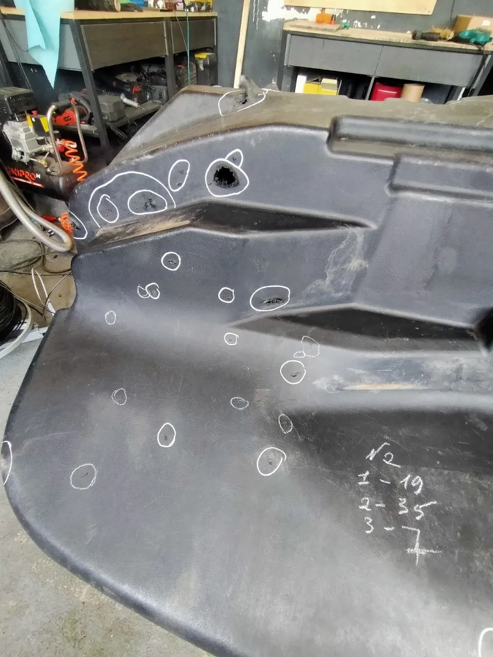 Foto 23 der Reparatur — Kraftstofftank-Reparatur John Deere — Juni 2023