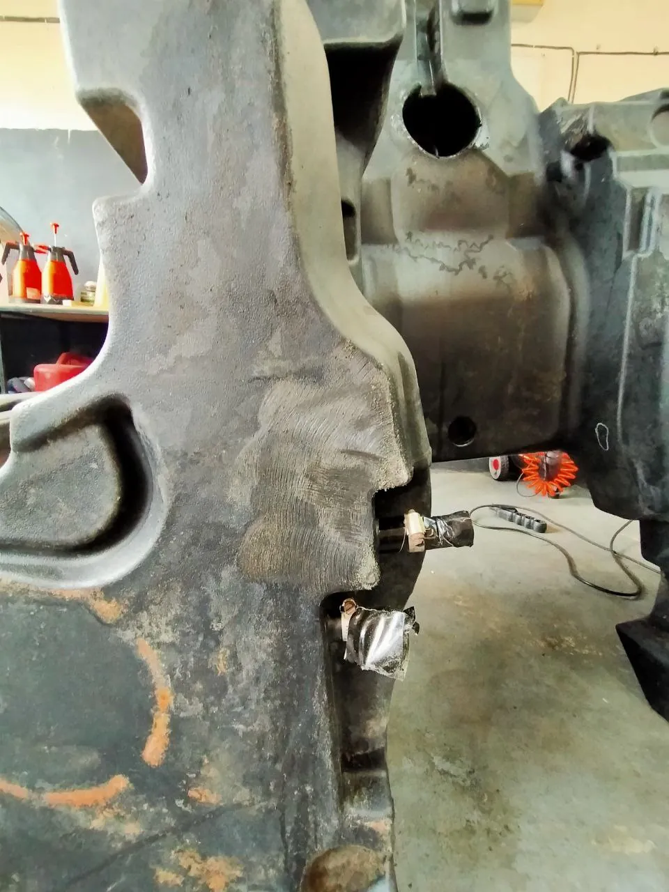 Foto 24 der Reparatur — Kraftstofftank-Reparatur John Deere — Juni 2023