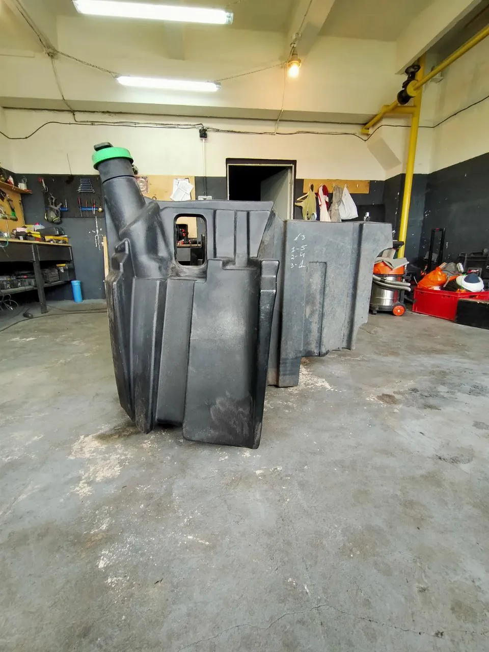 Foto 30 der Reparatur — Kraftstofftank-Reparatur John Deere — Juni 2023