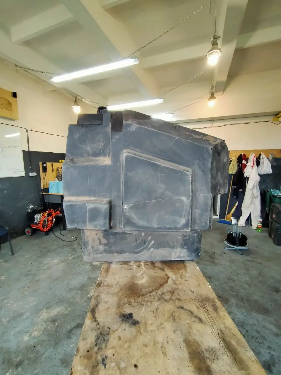 Foto 7 der Reparatur — Kraftstofftank-Reparatur Case 3330