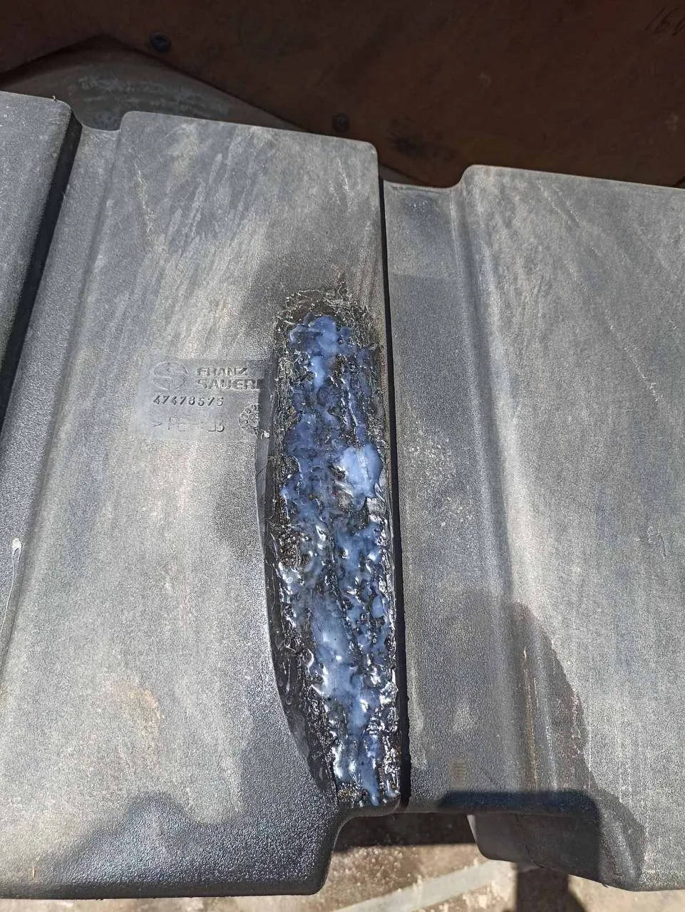 Foto 5 der Reparatur — Kraftstofftank-Reparatur New Holland 6050